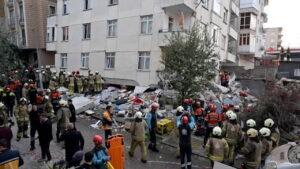 Maltepe’de 7 katlı binanın 3 katı çöktü: Kurtarılanlar konuştu