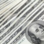 Dolar güne yükselişle, avro düşüşle başladı