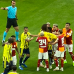 Derbinin 16. saniyesinde ortalık karıştı! Lukaku ve Abdülkerim birbirine girdi