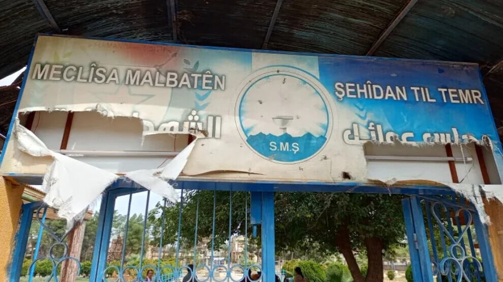 Êrîşî avahiya Meclîsa Malbatên Şehîdan kirin