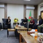 Şandeya Jinan a ji Bakurê Kurdistanê serdana YPJ’ê kir