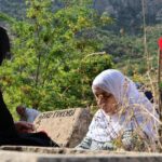 Çocuklarının mezarını 29 yıl sonra ilk kez  ziyaret ettiler