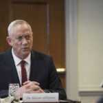 İsrail’de muhalif lider Benny Gantz seçime 8 gün kala yarıştan çekildi