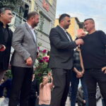 İzmir’de Siyasi Deprem: YENİ Parti’den İstifa Eden 200 Kişi CHP’ye Katıldı