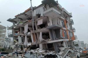 Adıyaman’da Burak Yapı Sitesi davası bilirkişi raporu bekleniyor nedeniyle ertelendi