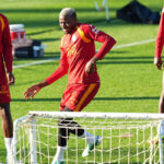 Victor Osimhen, Kasımpaşa ve Barcelona maçlarında oynayabilecek mi?