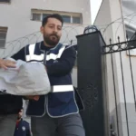 Çocuklarının boğazına bıçak dayayıp eşini tehdit eden sanığa 8 yıl 3 ay hapis cezası