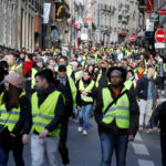 Fransa’da Sarı Yelekliler ve Diğer Grup Geniş Çaplı Protestolar