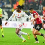 Leao’nun sağlık durumuna dair Galatasaray’dan açıklama