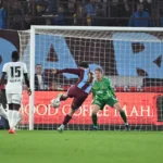 Süper Lig 8’inci hafta kapanış maçı: Trabzonspor-Beşiktaş 1-0