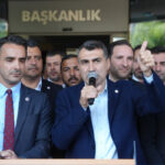 Parti’den Çukurova Belediyesi Önünde Şafak Operasyonu Protestosu
