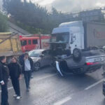 Bağcılar’da Hafriyat Kamyonu ve TIR’ın Karıştığı Zincirleme Kazada 2 Yaralı