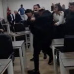 Silopi Belediyesi meclis toplantısında kavga çıktı: Yumruklar havada uçuştu