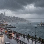 AKOM saat verdi: İstanbul’a kuvvetli yağış ve fırtına uyarısı!