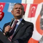 Özgür Özel o meydanda konuştu, ‘sandık iradesi’ mesajı verdi: ‘Bu millet başını