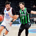 Anadolu Efes Basketbol Süper Ligi’nde 3’te üç yaptı!