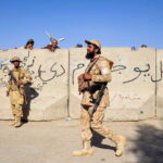 Sınır hattında gerilim: Pakistan ordusu Taliban mevzilerini vurdu