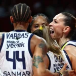 Voleybol derbisinde kazanan Fenerbahçe Medicana!