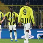 Fenerbahçe’de 4 futbolcu hedefte! 2 milyondalga tepki