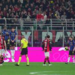 LIVE Milan-Inter 3-1: Pulisic, Rabiot, Bastoni e Moreira. Il primo giallo è per De