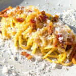 İtalyan mutfağının vazgeçilmez lezzeti: Carbonara tarifi