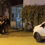 Plakasız motosikletle geldi: Bacağından vurup kaçtı!
