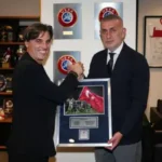TFF Başkanı İbrahim Hacıosmanoğlu ve Avustralya Futbolu Ünitesi Profesörü Vincenzo