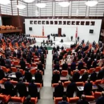 Meclis’te ‘fon krizi’ gerilimi: Muhalefetin tepkisi dinmedi, birleşime ara verildi