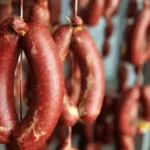 Bakanlıktan gıda güvenliği hamlesi: 11 sucuk baharatında yasaklı boya!