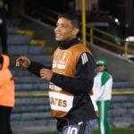 Junior hoy: tabla de posiciones, cuántos puntos necesita y qué debe pasar para