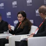 Îlham Ehmed: Destwerdan hene dixwazin li herêmê aloziyê derxin
