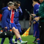 Kvaratskhelia’dan PSG’ye Şok Haber: Çapraz Bağ Şüphesi ve Barcelona Maçı Detayları