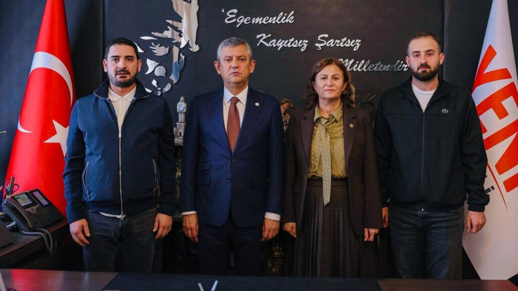 Narin Güran’ın Ailesinden Özgür Özel’e Kritik Ziyaret: Adalet Mücadelesi Ankara’ya