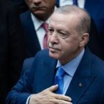 İktidar kapatılan kanallar için basın özgürlüğü eleştirilerini kabul etmiyor
