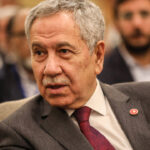 Bülent Arınç’tan Basın Özgürlüğü Çıkışı: Saymaz’ın Durumu Utanç Verici