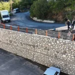Arapgir’de Yol Güvenliği İçin 50 Metrelik Korkuluk Çalışması Başlatıldı