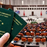 TBMM’ye sunuldu: Yüz binlerce özel sektör öğretmenine yeşil pasaport yolu açılıyor