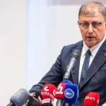 İzmir Büyükşehir Belediye Başkanı Cemil Tugay, ilçe belediyalarına “Gerekli cevabı