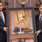 AKP heyetinden Cemil Tugay’a ziyaret: Erdoğan tablosu hediye edildi