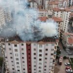 Kayseri’de 9 katlı apartmanın çatısında yangın paniği
