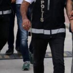 İzmir’de internet üzerinden yasa dışı bahis oynanmasında 32 kişi yakalandı