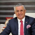 Kemer Belediye Başkanı CHP’den istifa etti