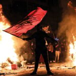 Arnavutluk’ta Pembe Flamingoların Yaşam Alanı İçin Sokak Direnişi Başladı