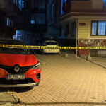 Zeytinburnu’nda Silahlı Vahşet: Mermiler Ev ve İş Yerlerine İsabet Etti